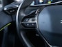 Peugeot e-2008 EV GT 50 kWh 3-fase | SOH 92% | Panoramadak | 360 Camera | Stoelverwarming