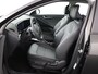Kia Niro EV DynamicLine 64.8 kWh - Navigatie - Apple Carplay/Android Auto - Parkeersensoren voor en achter - Fabrieksgarantie tot 2031
