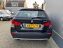 BMW X1 SDrive18i Executive / LEDER INTERIEUR / NAVIGATIE / PARKEERSENSOREN / NEDERLANDSE AUTO / CLIMATE CONTROL / CRUISE CONTROL