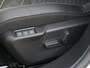 Peugeot e-2008 EV GT Avantage 54 kWh 156PK | Navigatie | Achteruitrijcamera | Verwarmde Sportstoelen | Alcantara Bekleding | Keyless Entry/Start | Full-LED Koplampen | Dodehoek Detectie | Adaptieve Cruise Control | 17" Lichtmetalen Velgen | Apple Carplay/Android Auto |