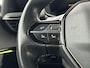 Peugeot 2008 1.2 GT Pack | Navigatie | Alcantara | Panoramadak | Focal HI-FI | Achteruitrijcamera | Climate Control | Stoelverwarming | Ambient Lighting | Keyless Entry | Lichtmetalen Velgen |