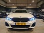 BMW 3-Serie Touring 330e Business Edition Plus - M Sport - Leder - Navigatie - Camera - Cruise - Clima - Elektr Trekhaak