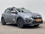 Dacia Sandero Stepway 1.0 TCe 110 Extreme / Demo / Elektrisch glazen schuifdak / Camera / Navigatie / Climate control / Dodehoek detectie / Apple carplay & Android auto / Led / Lichtmetalen velgen / Armsteun / Parkeersensoren voor + achter /