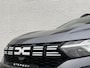 Dacia Sandero Stepway 1.0 TCe 110 Extreme / Demo / Elektrisch glazen schuifdak / Camera / Navigatie / Climate control / Dodehoek detectie / Apple carplay & Android auto / Led / Lichtmetalen velgen / Armsteun / Parkeersensoren voor + achter /