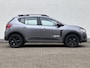 Dacia Sandero Stepway 1.0 TCe 110 Extreme / Demo / Elektrisch glazen schuifdak / Camera / Navigatie / Climate control / Dodehoek detectie / Apple carplay & Android auto / Led / Lichtmetalen velgen / Armsteun / Parkeersensoren voor + achter /