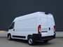 Peugeot Boxer Zwaar 2.2 HDi 140PK L2H2 3,5T I Trekhaak 3000 kg trekgewicht I Pack Techno Plus I Verzwaarde vering I Navigatie