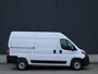 Peugeot Boxer Zwaar 2.2 HDi 140PK L2H2 3,5T I Trekhaak 3000 kg trekgewicht I Pack Techno Plus I Verzwaarde vering I Navigatie