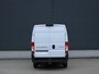 Peugeot Boxer Zwaar 2.2 HDi 140PK L2H2 3,5T I Trekhaak 3000 kg trekgewicht I Pack Techno Plus I Verzwaarde vering I Navigatie
