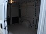 Peugeot Boxer Zwaar 2.2 HDi 140PK L2H2 3,5T I Trekhaak 3000 kg trekgewicht I Pack Techno Plus I Verzwaarde vering I Navigatie