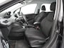 Peugeot 208 1.2 Navi Pdc Apple Carplay Android Auto Ecc Cruise control Dab+ Led Bluetooth Lmv 16" Regen-Lichtsensor Isofix Carkit PureTech Blue Allure Keurig onderhouden!