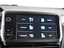 Peugeot 208 1.2 Navi Pdc Apple Carplay Android Auto Ecc Cruise control Dab+ Led Bluetooth Lmv 16" Regen-Lichtsensor Isofix Carkit PureTech Blue Allure Keurig onderhouden!
