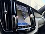 Volvo XC60 2.0 T6 Plug-in hybrid AWD R-Design Panoramadak | Trekhaak | Harman Kardon | Elektrische stoelen | Keyless | 360 Camera | Sportstoelen