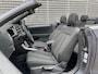 Volkswagen T-Roc Cabrio 1.0 TSI Style 110 pk Navi / App connect / Clima / Verwarmde voorstoelen / Alarm / Keyless access / Fabrieksgarantie tot 18=01=2028/100.000km. / 18"LM Portimao / Achteruitrijcamera