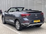 Volkswagen T-Roc Cabrio 1.0 TSI Style 110 pk Navi / App connect / Clima / Verwarmde voorstoelen / Alarm / Keyless access / Fabrieksgarantie tot 18=01=2028/100.000km. / 18"LM Portimao / Achteruitrijcamera