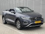 Volkswagen T-Roc Cabrio 1.0 TSI Style 110 pk Navi / App connect / Clima / Verwarmde voorstoelen / Alarm / Keyless access / Fabrieksgarantie tot 18=01=2028/100.000km. / 18"LM Portimao / Achteruitrijcamera