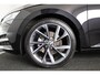Skoda Superb Combi 1.4 TSI iV Sportline Business 218pk | Panoramadak | Adaptieve cruise controle | Verwarmbare voorstoelen en achterbank