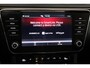 Skoda Superb Combi 1.4 TSI iV Sportline Business 218pk | Panoramadak | Adaptieve cruise controle | Verwarmbare voorstoelen en achterbank