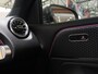 Mercedes-Benz EQB 250+ Luxury Line | Camera | Panorama dak | Zitcomfort Pakket | Getint Glas