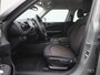 MINI Clubman 1.5 Cooper Essential | AUTOMAAT | Lage Km Stand! | Navigatie | LED Koplampen | Sfeerverlichting | Achteruitrijcamera | Voorstoelen Verwarmd | Keyless Entry | Cruise Control | Parkeersensor Achter | Apple Carplay / Android Auto | Lichtmetalen Velgen |