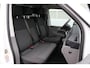 Volkswagen Transporter 2.0 TDI 150pk DSG L2H1 30 | App Connect Navigatie | 19 Inch | Achteruitrijcamera | Stoelverwarming | Side Bars | Trekhaak