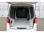 Volkswagen Transporter 2.0 TDI 150pk DSG L2H1 30 | App Connect Navigatie | 19 Inch | Achteruitrijcamera | Stoelverwarming | Side Bars | Trekhaak