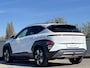 Hyundai Kona 1.6 GDI HEV Comfort Smart | €4025 KORTING | STOEL/-STUURVERWARMING | SENSOREN | CAMERA |