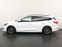 Ford Focus Wagon 1.0 EcoBoost ST Line Business | Climate Control | Rode remklauwen | Navigatie | Privacy glass | ISOFIX |