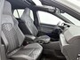 Volkswagen Golf 1.5 eTSI R-Line Business | Automaat | Panoramadak | Navigatie | Apple Carplay / Android Auto | IQ-Light | Sfeerverlichting | Lichtmetalen Velgen |