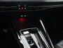 Volkswagen Golf 1.5 eTSI R-Line Business | Automaat | Panoramadak | Navigatie | Apple Carplay / Android Auto | IQ-Light | Sfeerverlichting | Lichtmetalen Velgen |