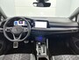 Volkswagen Golf 1.5 eTSI R-Line Business | Automaat | Panoramadak | Navigatie | Apple Carplay / Android Auto | IQ-Light | Sfeerverlichting | Lichtmetalen Velgen |