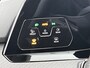 Volkswagen Golf 1.5 eTSI R-Line Business | Automaat | Panoramadak | Navigatie | Apple Carplay / Android Auto | IQ-Light | Sfeerverlichting | Lichtmetalen Velgen |