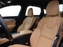 Volvo S90 T4 AUT(8) MOMENTUM LEDER HEAD-UP DISPLAY VOLVO ON CALL KEYLESS