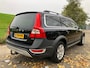 Volvo XC70 3.2 237pk / LPG (Prins) / Stoelverwarming en ventilatie / Bi-Xenon / Trekhaak / Winter + zomerset / etc