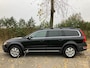 Volvo XC70 3.2 237pk / LPG (Prins) / Stoelverwarming en ventilatie / Bi-Xenon / Trekhaak / Winter + zomerset / etc