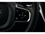 Volvo XC60 T6 Plug-in hybrid AWD Ultimate Dark | Luchtvering | Sportstoelen | Achterbank verwarmd | Alarmsysteem | Audio installatie high end