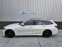 BMW 3-Serie Touring 320i High Executive Edition | M Sport | Panoramadak | Leder/alcantara | Camera | Navi | 19" velgen