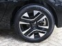 Peugeot 208 Hybrid 100PK e-DCS6 Allure | Stoelverwarming | Camera | AppleCarPlay/AndroidAuto | Navigatie | Parkeersensoren | CruiseControl | LED |