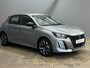 Peugeot 208 Style | Dashboard en deurpanelen in kunststof met carboneffect | Ecoled koplampen | Elektrisch verstelbare en verwarmbare buitenspiegels