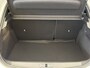 Peugeot 208 Style | Dashboard en deurpanelen in kunststof met carboneffect | Ecoled koplampen | Elektrisch verstelbare en verwarmbare buitenspiegels