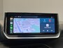 Peugeot 208 Style | Dashboard en deurpanelen in kunststof met carboneffect | Ecoled koplampen | Elektrisch verstelbare en verwarmbare buitenspiegels