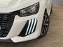 Peugeot 208 Style | Dashboard en deurpanelen in kunststof met carboneffect | Ecoled koplampen | Elektrisch verstelbare en verwarmbare buitenspiegels