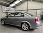 Opel Vectra 1.8-16V Executive MOOIE AUTO !!