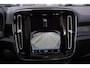 Volvo EC40 Single Motor Extended Range Plus 82 kWh | € 2.950 Volvo EV- Subsidie | Nieuw en direct leverbaar | Powerseats Elektrisch verstelbaar | Stoel + Stuurverwarming | Nubuck bekleding | Panoramadak | Adaptieve Cruise Control | Elektrische Achterklep