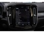 Volvo EC40 Single Motor Extended Range Plus 82 kWh | € 2.950 Volvo EV- Subsidie | Nieuw en direct leverbaar | Powerseats Elektrisch verstelbaar | Stoel + Stuurverwarming | Nubuck bekleding | Panoramadak | Adaptieve Cruise Control | Elektrische Achterklep