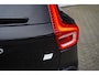 Volvo XC40 Single Motor Plus 69 kWh | Warmtepomp | Stoel & Stuurverwarming | Getint Glas | Adaptieve Cruise Control | Dode Hoek Sensoren | Keyless Entry | 19" Diamond Velgen
