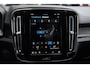Volvo XC40 Single Motor Plus 69 kWh | Warmtepomp | Stoel & Stuurverwarming | Getint Glas | Adaptieve Cruise Control | Dode Hoek Sensoren | Keyless Entry | 19" Diamond Velgen