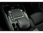 Mercedes-Benz B-klasse 180d Business Solution | Carplay | Trekhaak | Camera | Park Assist | Half leder | Climate control | Cruise control