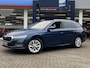 Skoda Octavia Combi 1.5 e-TSI Business Edition Plus / Automaat / NL-Auto / Dealer-Onderhouden / 150 PK / Adaptieve Cruise-Control / Climate-Control / Trekhaak / Draadloze-Telefoonlader / Apple-Carplay & Android-Auto / Elektr.-Achterklep / DAB Radio-Bluetooth / Navi / Keyless / Dodehoek-Detectie / PDC V+A met Camera / 17'' LMV / ENZ.