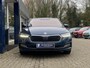 Skoda Octavia Combi 1.5 e-TSI Business Edition Plus / Automaat / NL-Auto / Dealer-Onderhouden / 150 PK / Adaptieve Cruise-Control / Climate-Control / Trekhaak / Draadloze-Telefoonlader / Apple-Carplay & Android-Auto / Elektr.-Achterklep / DAB Radio-Bluetooth / Navi / Keyless / Dodehoek-Detectie / PDC V+A met Camera / 17'' LMV / ENZ.