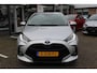 Toyota Yaris 1.5 HYBRID DYNAMIC LED KEYLESS 16"LM-VELGEN CAMERA AD-CRUISE CLIMA APPLE/ANDROID NL-AUTO